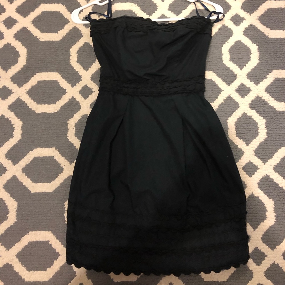 French Connection- strapless size 0